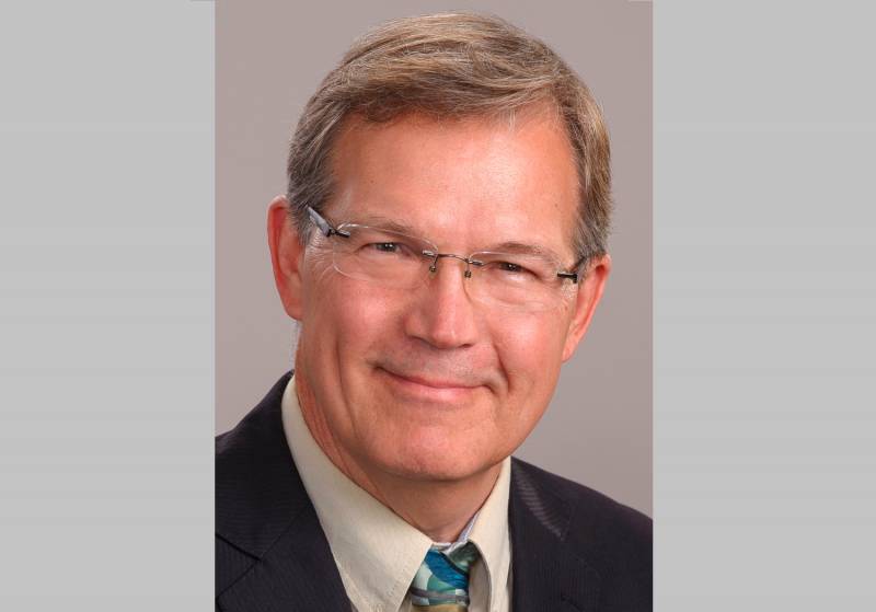 Dr. Holm